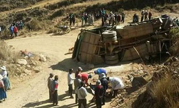 Once muertos en accidente vial en Bolivia