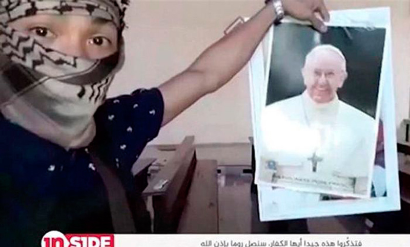 Impactante video donde el Estado Islámico amenaza al papa Francisco