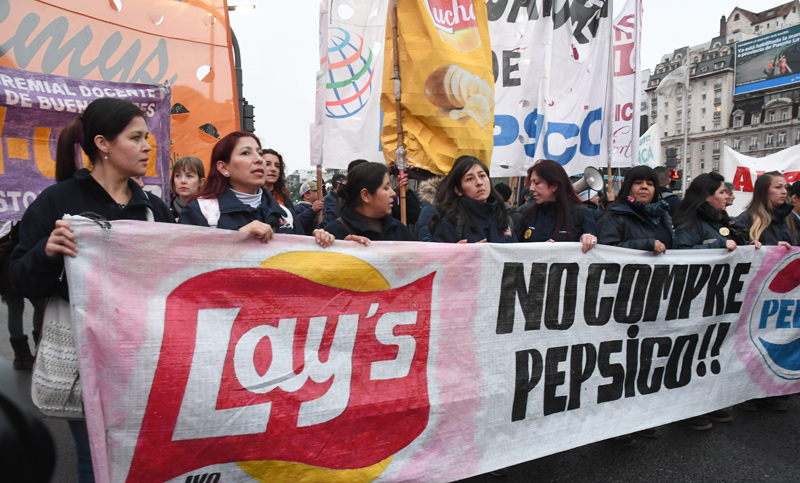 Trabajadores de Pepsico vuelven a marchar hacia el Congreso