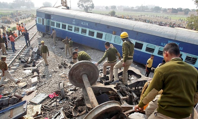 Al menos 23 muertos y 64 personas heridas en un accidente de tren en India
