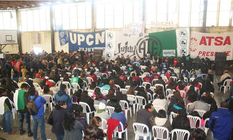 Jujuy: gremios marcharon en reclamo de mejoras salariales