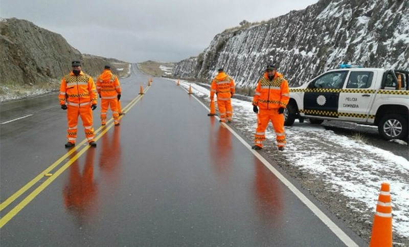 Habilitaron el camino de las Altas Cumbres tras la nevada de ayer