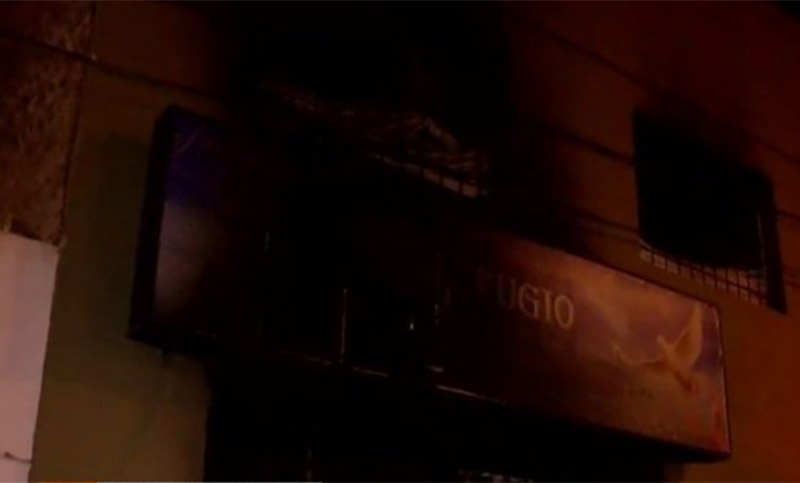 El fuego consumió por completo una iglesia evangélica en zona sur