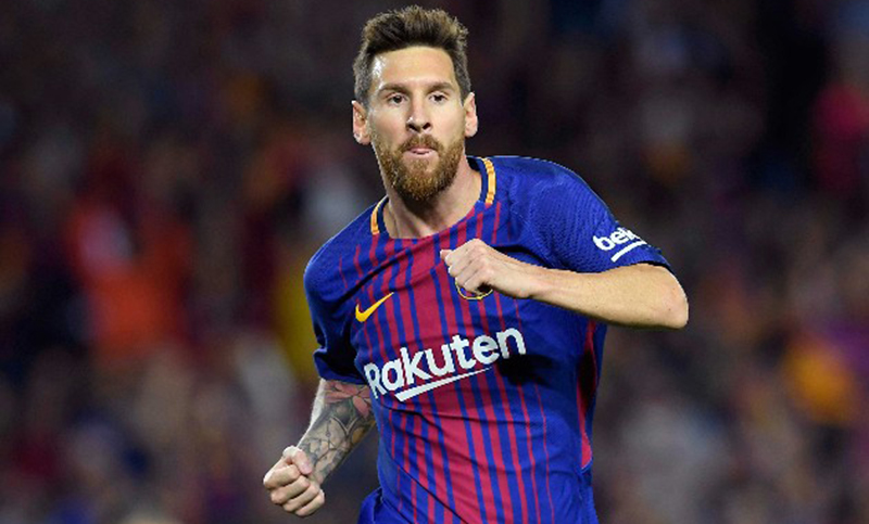 Messi anotó tres goles y volvió a brillar en el Barcelona