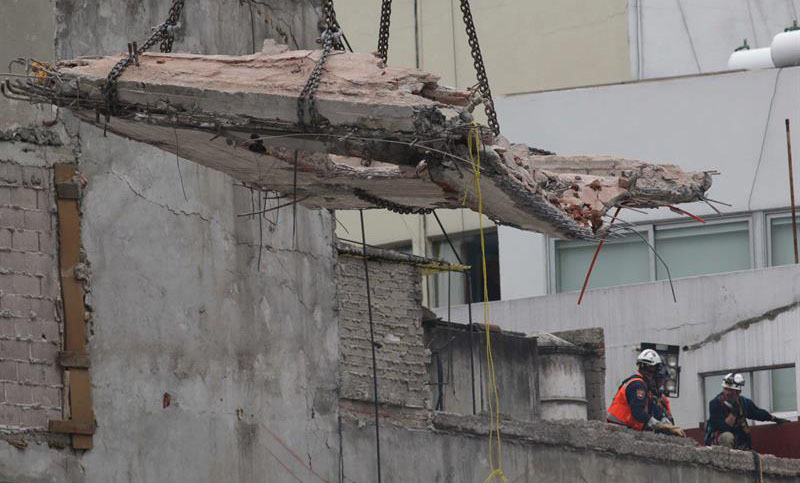 México: ascienden a 358 los muertos por el terremoto