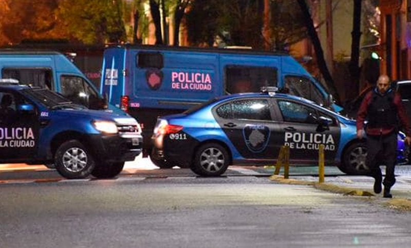 Fueron liberados policías tomados como rehenes en Caballito