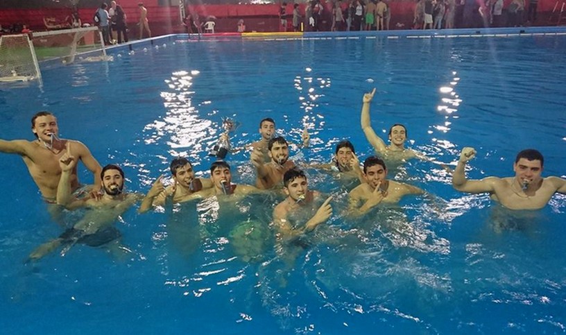 Los juveniles de Provincial ganaron el Nacional Sub 18 de waterpolo