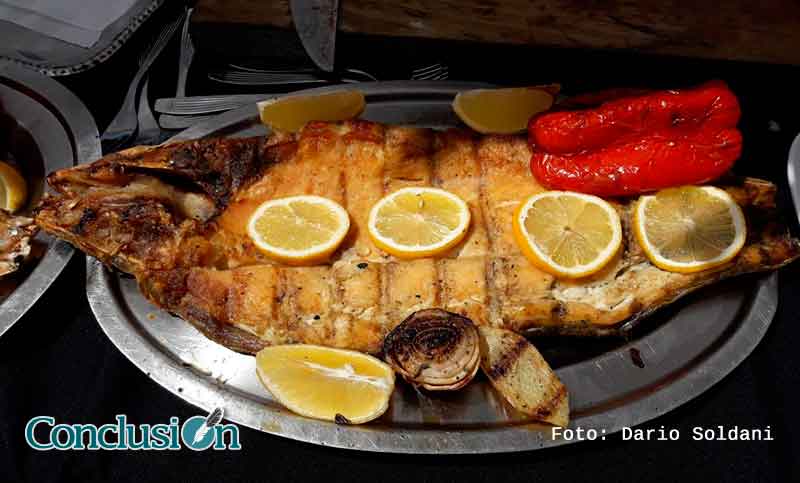 A puro folklore y pescado, se realizó en Rosario la previa de la Fiesta de la Boga