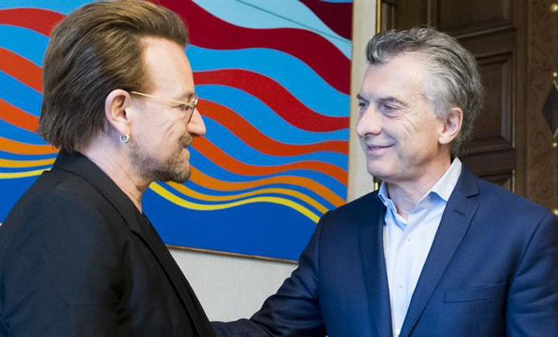 Bono se reunió con Macri, y le expresó su preocupación por la desaparición de Maldonado