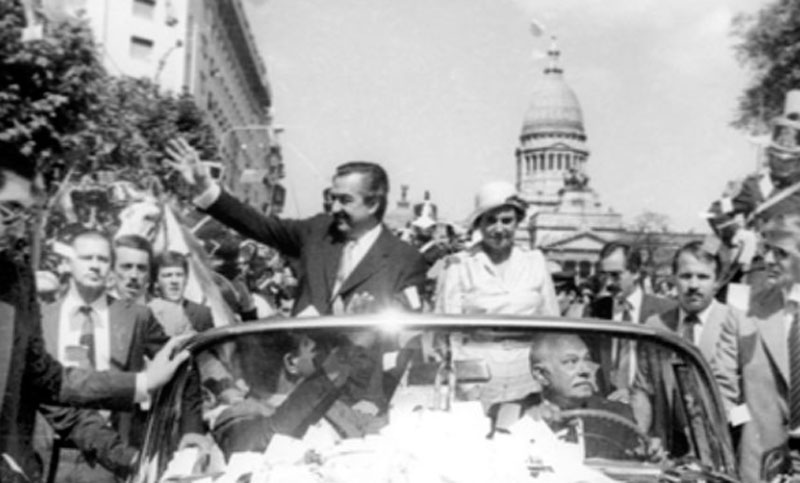 Se cumplen 34 años de la asunción de Alfonsín como presidente