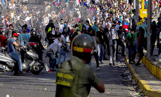 Recomiendan excarcelar a más de 80 opositores en Venezuela