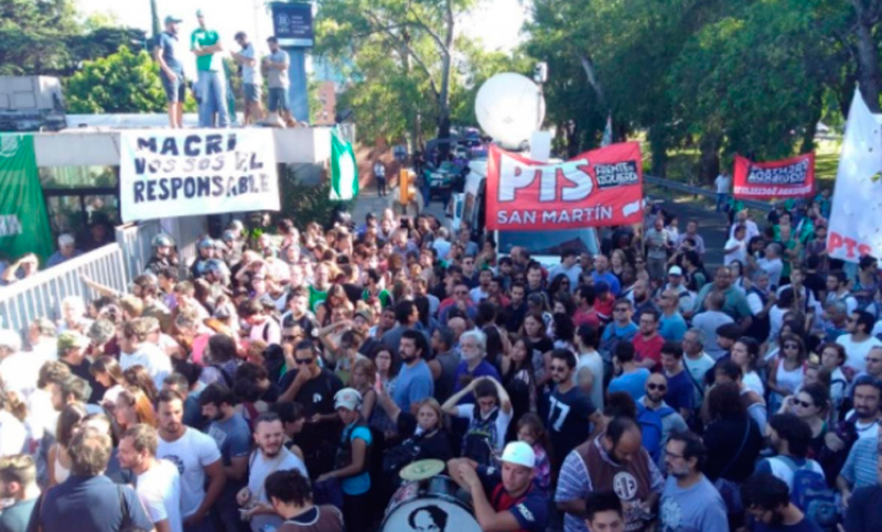 Jornada de manifestaciones por los despidos: caravana por el Posadas y permanencia en el INTI