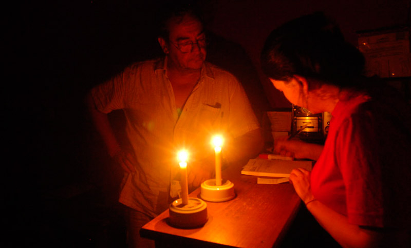 El promedio diario de usuarios sin electricidad en Buenos Aires aumentó un 66%