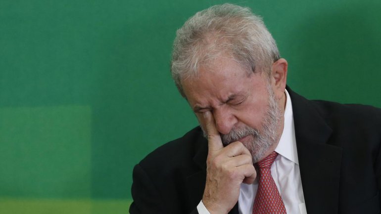 El 51% de los brasileños respalda la posibilidad de que Lula no sea candidato, según encuesta