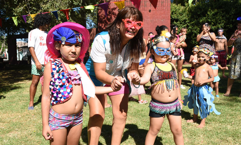 Carnaval e inclusión: los más chicos iniciaron los festejos en el Balneario Saladillo