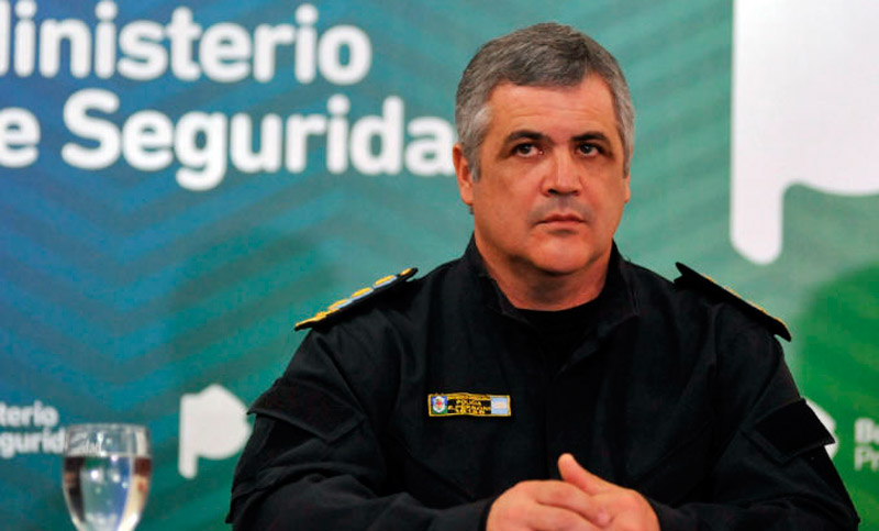 El jefe de la Policía Bonaerense denunció a su hermano por tráfico de influencias