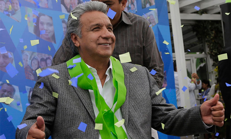 Triunfó el «Sí» en el referendo de Ecuador y celebró el oficialismo