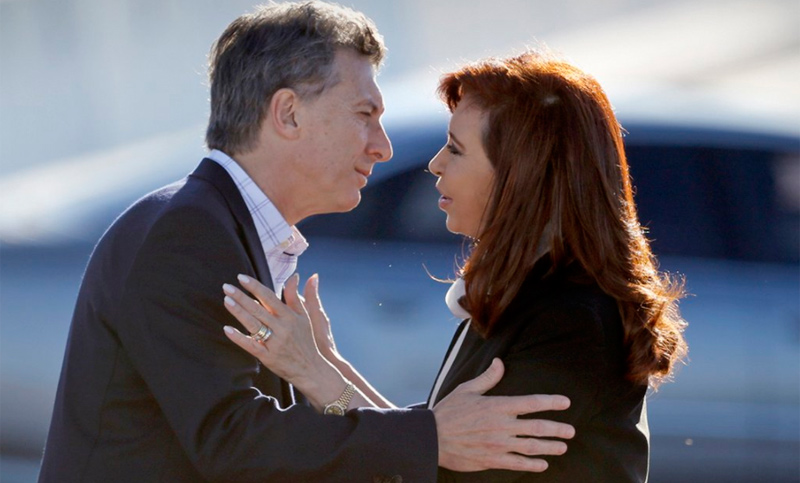 Cae por tercer mes consecutivo la imagen positiva del Gobierno y crece la de CFK