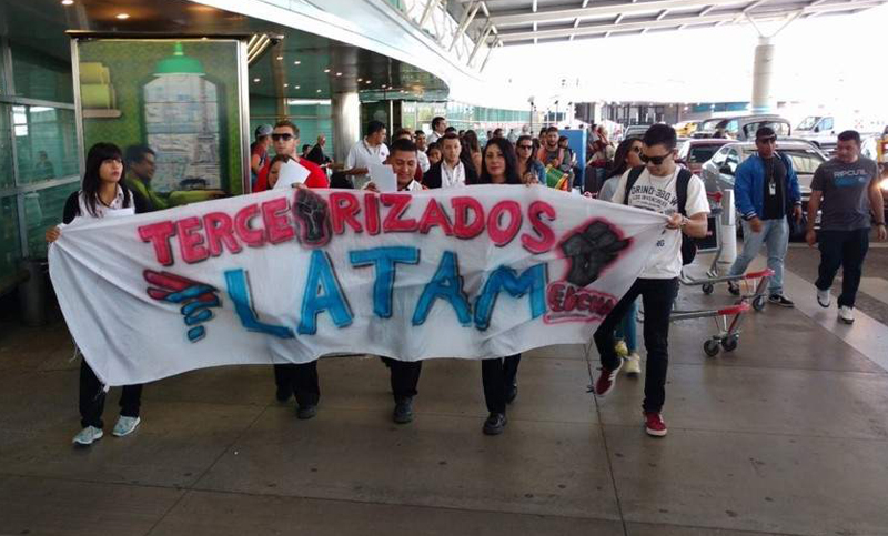 Empleados de LATAM protestaron en Ezeiza sin perjudicar a pasajeros