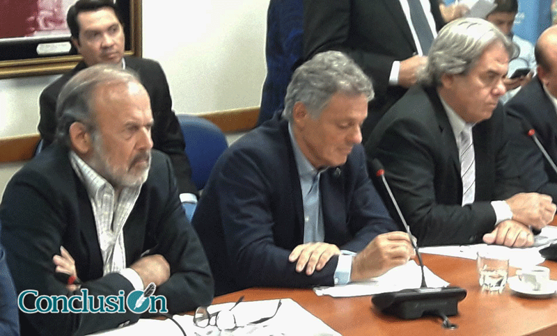 El ministro Francisco Cabrera defendió la embargabilidad de cuentas sueldo