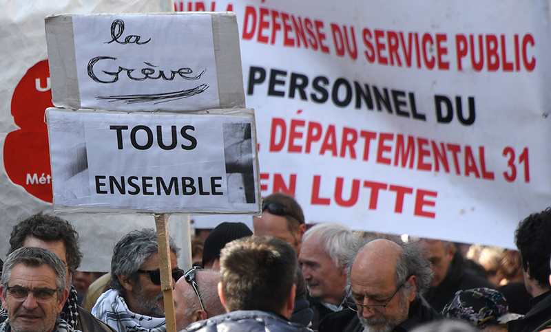 Masivas huelgas y protestas contra las reformas de Macron en Francia