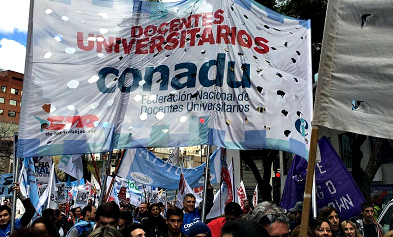 Universitarios anuncian posible paro de 96 horas si no hay acuerdo en paritaria