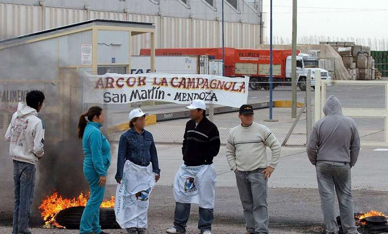 Arcor despidió a 200 trabajadores en Mendoza