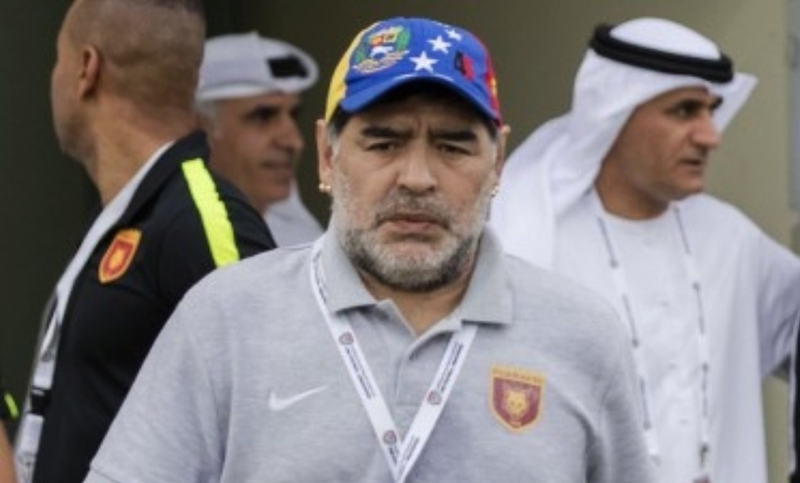 Maradona no consiguió el ascenso y dejó el club de Emiratos Arabes