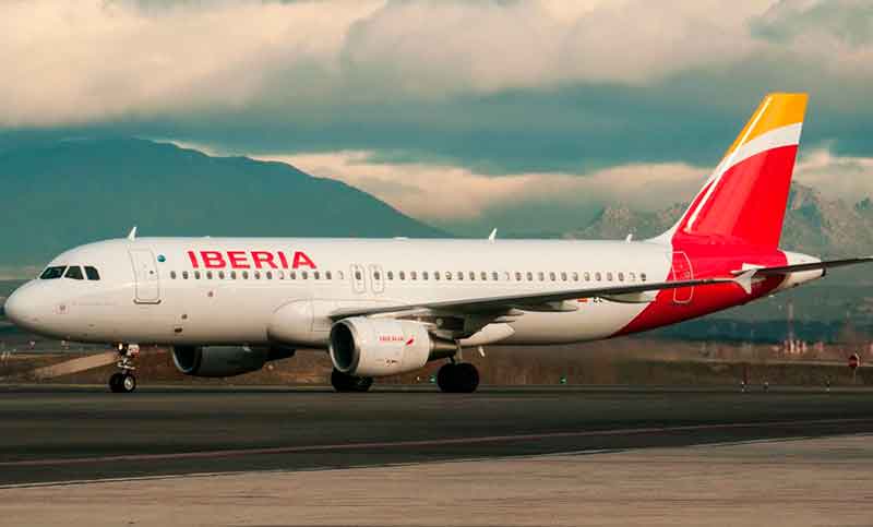 La aeronáutica española Iberia despidió a todo su personal en Argentina