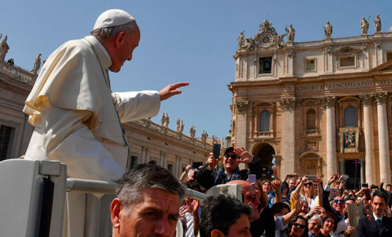 El papa Francisco condenó el uso de “instrumentos de exterminio” en Siria