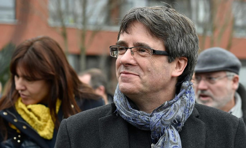 Puigdemont llama al diálogo con Madrid luego de quedar en libertad