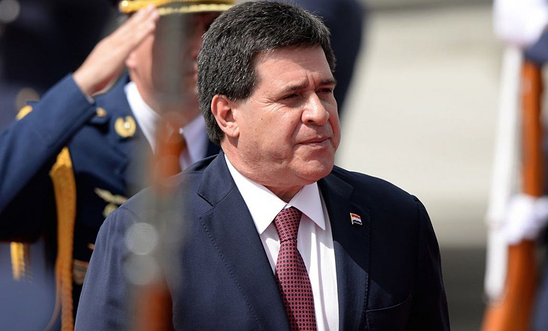 Quiebre institucional en Paraguay: renuncia el presidente Cartes
