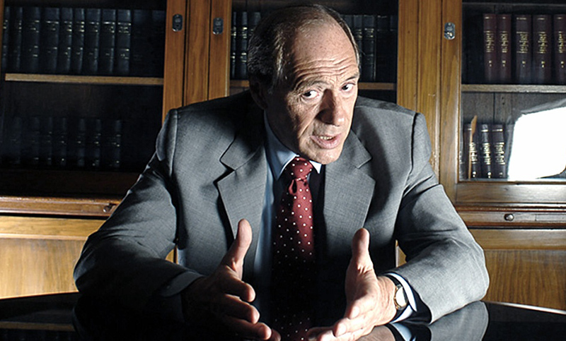 Zaffaroni cuestionó negociaciones con el FMI y, tras recordar crisis del 2001, pidió «evitar muertes»