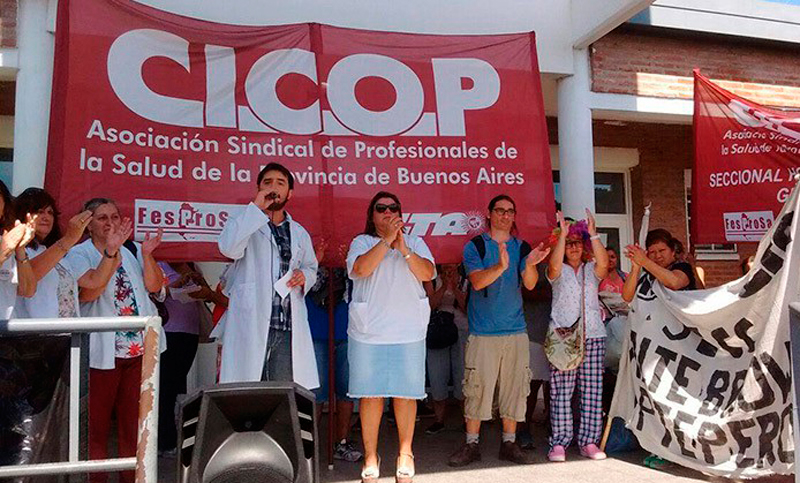 El Gobierno de la provincia de Buenos Aires convocó a paritarias a los médicos