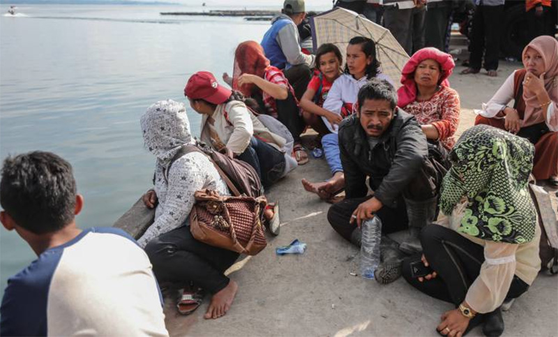 El barco de una ONG española rescata a 59 migrantes en el mar