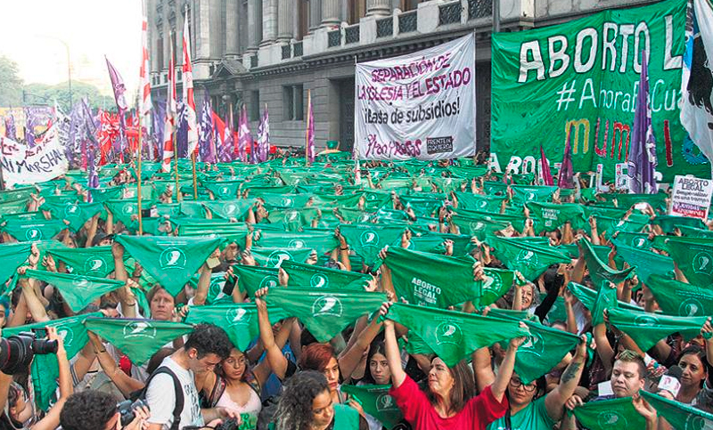 «Pañuelazo verde» el todo el país para volver a pedir una ley de aborto