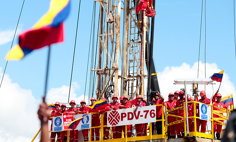Venezuela promete un millón de barriles más en 2018 aunque reconoce que será un «reto»