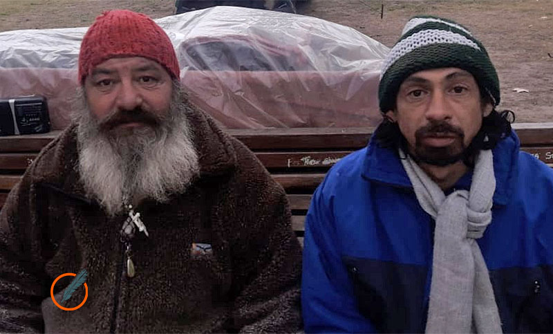 Plaza San Martín: Rubén y Cristian piden una carpa para sobrellevar el invierno