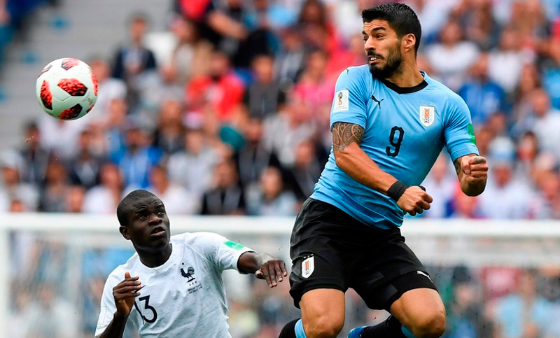 Francia vence a Uruguay por 2-0 y acaricia las semifinales del Mundial