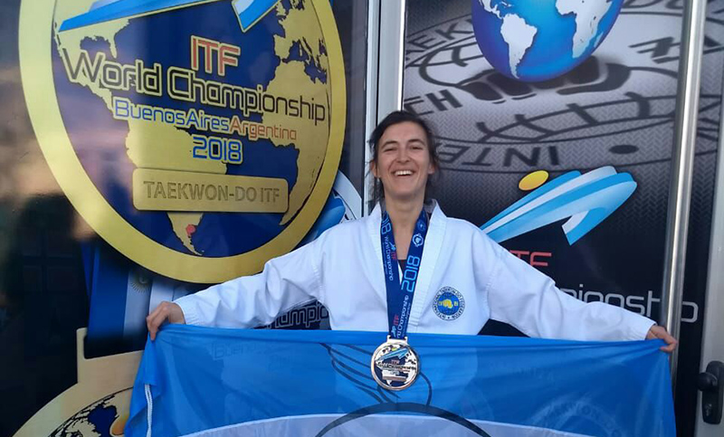 Franca Scuizzatto se llevó la medalla de plata del mundial de taekwondo