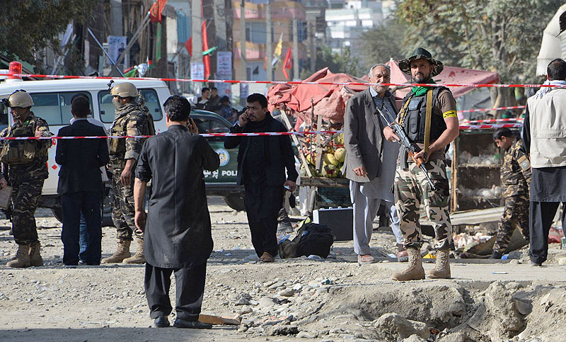 Al menos 20 muertos en atentado suicida contra una mezquita chiita en Afganistán