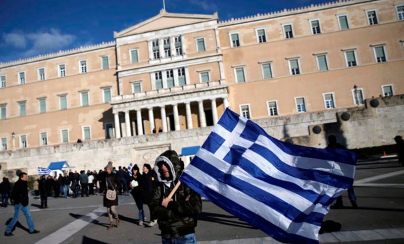 Grecia sale de los planes de ayuda aliviada pero sin euforia