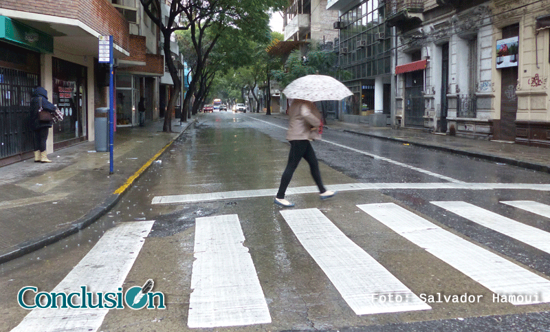 Lluvia en Rosario y alerta por tormentas fuertes para el sur de Santa Fe