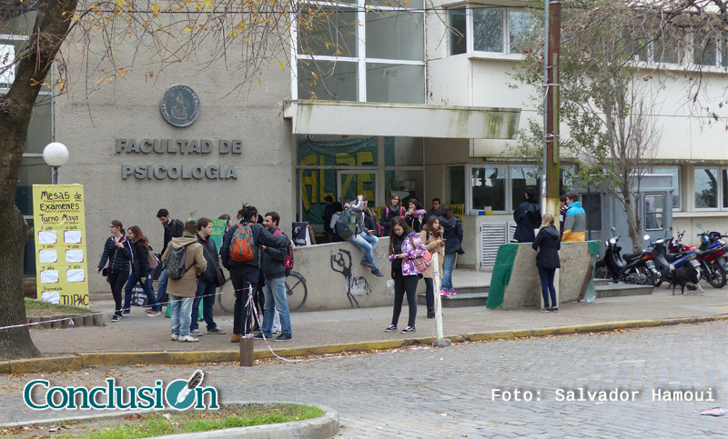 Plebiscito en UNR: amplio rechazo de estudiantes al Presupuesto 2019