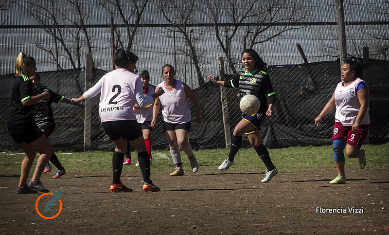 Liga Femenina Rosario: pura pasión futbolera a todo pulmón