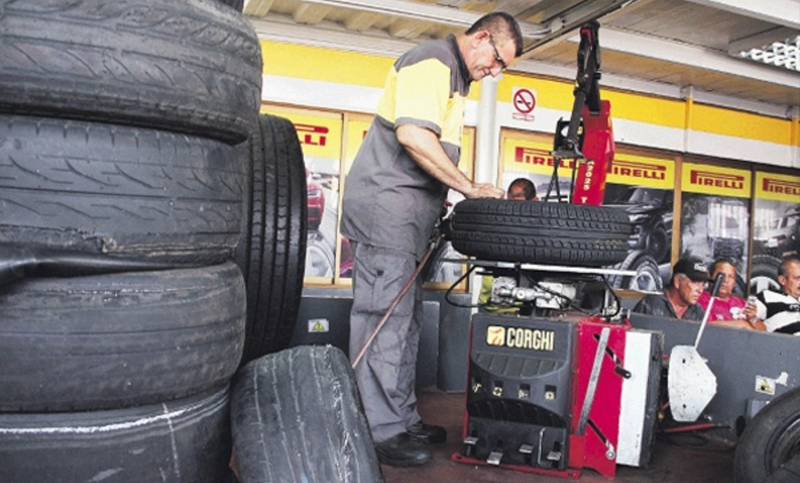 Trabajadores del neumático lograron aumento salarial del 28%