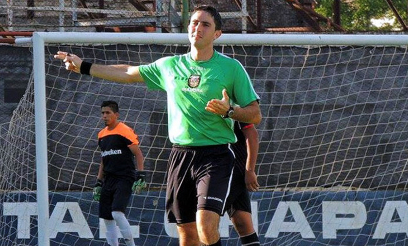 Nazareno Arasa dirigirá su primer partido en la Superliga