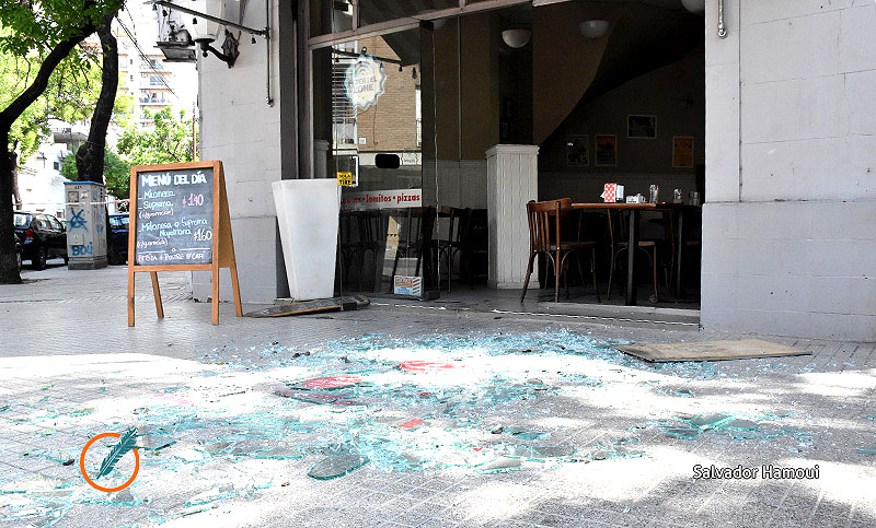 Explosión en una pizzería del centro por escape de gas