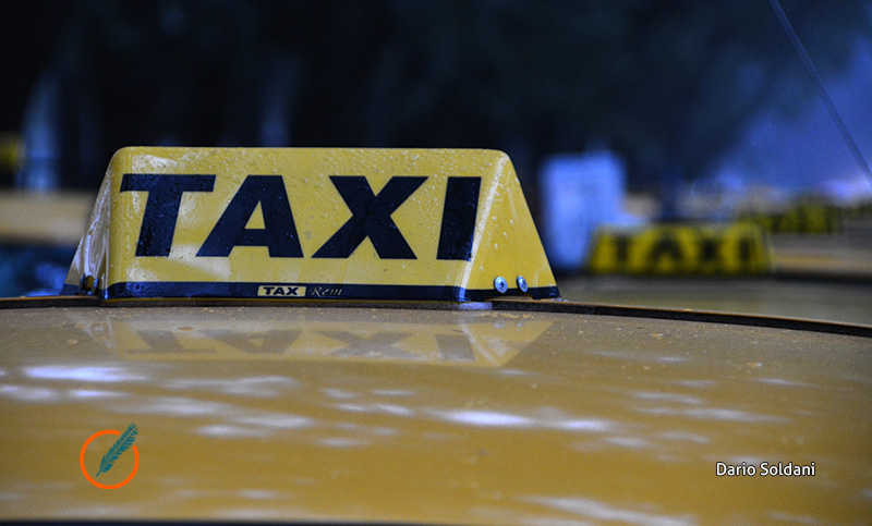 A horas del asesinato del taxista hubo otro robo a un chofer en zona sur