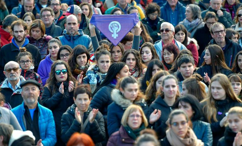 Miles de manifestantes en España contra la violencia machista